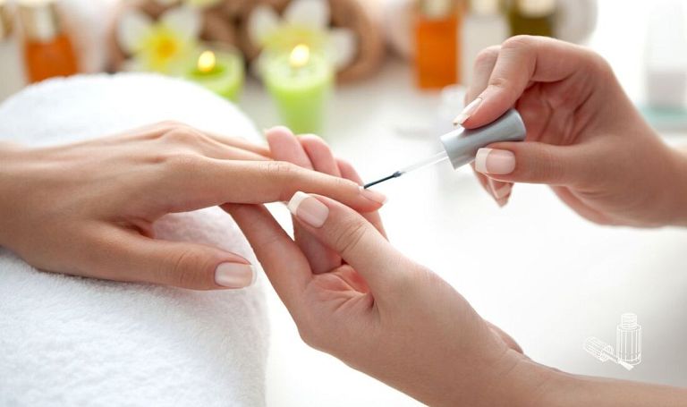 Preparaty do hybrydowego manicure