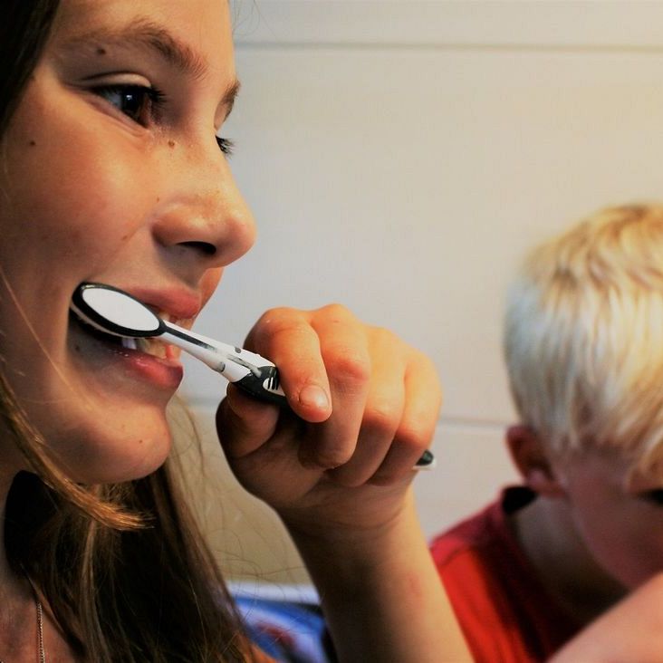 10 błędów, jakie popełniamy przy myciu zębów